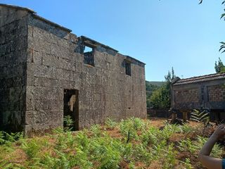 Haus  Estrada de fornelos. Oportunidad para restaurar una casa de piedra con finca, a tan s