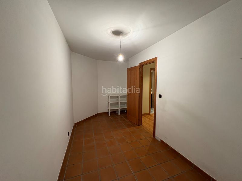 Foto c49e00c9-d6ab-4763-be88-983e4b9c9dc5. Pis amb calefacció aparcament a Perillo Oleiros