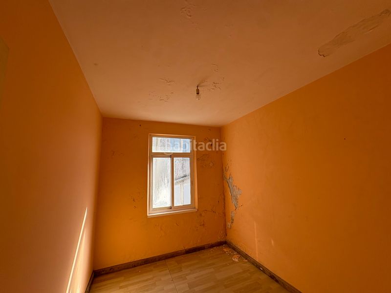Foto adfb8586-e337-4b45-b040-ce4c7f860101. Piso en avenida das pías 21 en Fene