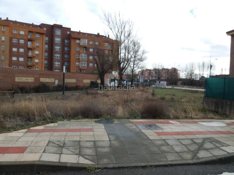 Foto abd422b3-7e61-4aca-94e6-30940a3ae0d2. Terreno residenziale in San Andrés del Rabanedo pueblo San Andrés del Rabanedo