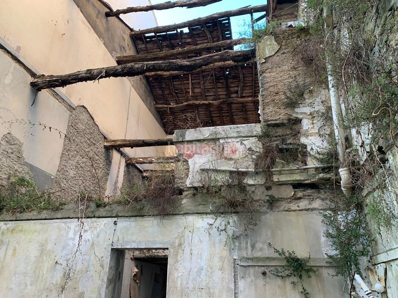 Foto f8d77cb7-0f95-4b66-a305-195efb0393fa. Terreno residencial en calle de maría 45 en Centro Ferrol