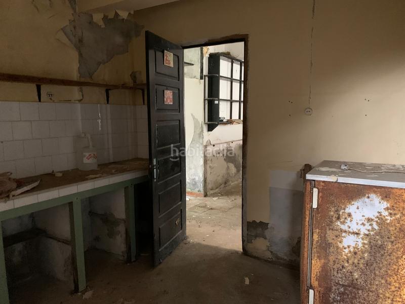 Foto 2415008f-475e-470c-9b86-d95ce6e0ddf3. Edificio in Valdoviño