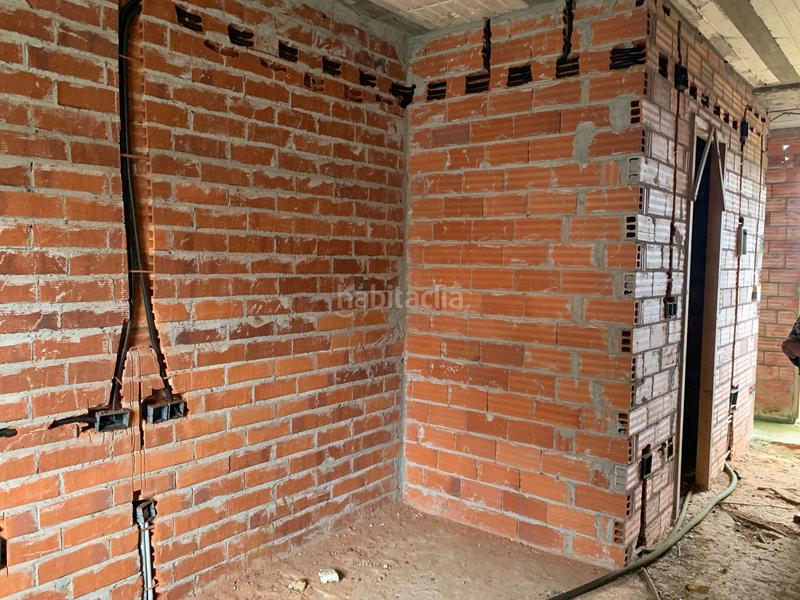 Foto 6ad91abc-9f89-4ee4-b6a0-d61e0c69897d. Edificio in Valdoviño