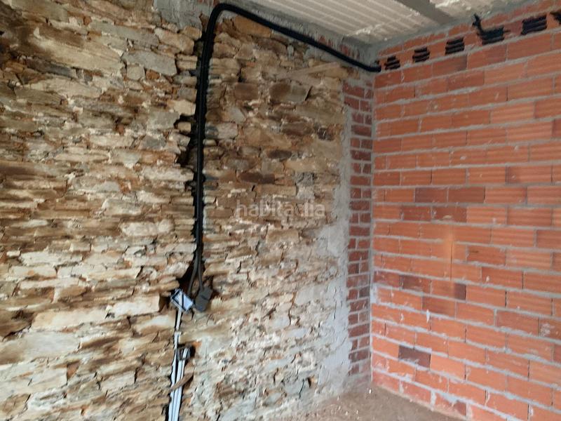 Foto a25b11fa-bfd5-4010-8939-ddb46f8ad4a8. Edificio in Valdoviño