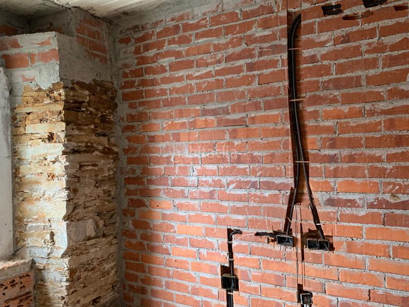 Foto da52bc29-0be6-4762-a77f-f17710598d27. Edificio in Valdoviño