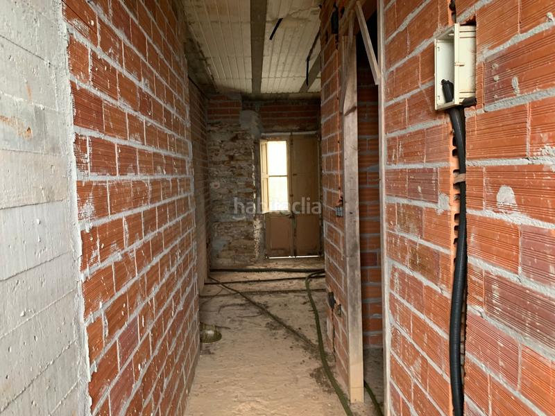 Foto f12282d2-3948-4cbc-97b7-240fb01ab33f. Edificio in Valdoviño