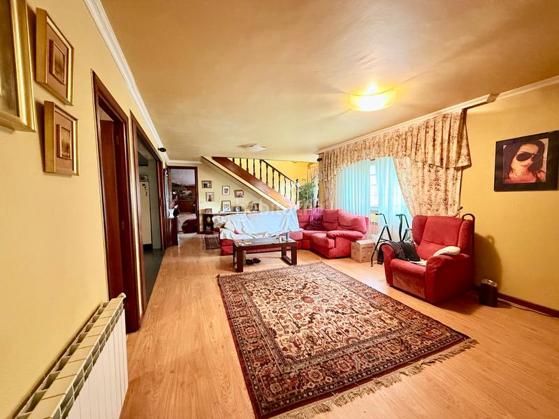 Foto 6f4312d5-2e95-4255-ad3c-43f0a396c9f0. Casa en Navia Vigo