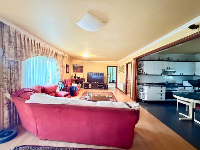 Foto 0e2838f6-ccbb-4e0d-ab40-6015c4d5730a. House with heating parking in Navia Vigo