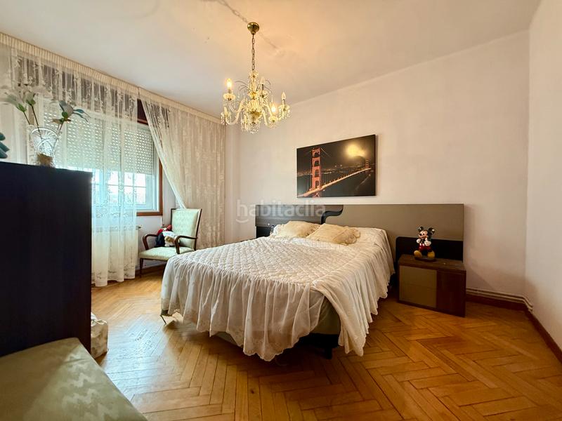 Foto ed0d6fd8-a737-41ec-a5d2-4334fcbafbc6. Maison avec chauffage parking dans Navia Vigo