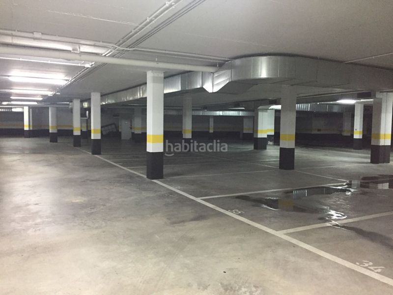 Foto c1cac129-b2a6-43d9-9ff1-a0fddd306371. Parking voiture dans n/a dans O Feal - Xubia Narón