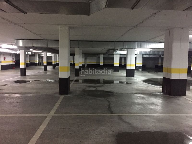 Foto d7190082-a133-4195-854d-4d9fa8178c26. Parking voiture dans n/a dans O Feal - Xubia Narón