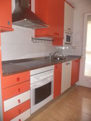Miete Appartement in Calle doctor rodríguez de la fuente 11. Apartamento zona juzgados de plasencia.