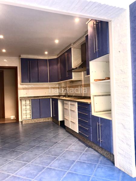 Foto 288c85c5-3d35-4e1f-8d87-e646b535dbae. Maison jumelée dans calle coria 19 dans Centro Ciudad Plasencia