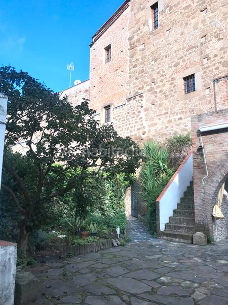 Foto 6d7342c0-4976-4c6b-825f-16512bf497b0. Maison jumelée dans calle coria 19 dans Centro Ciudad Plasencia