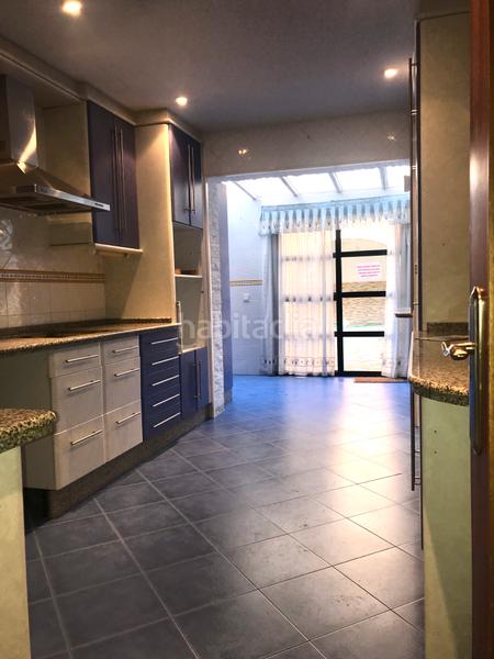 Foto 700b9200-fc00-4031-9adc-7441c4ac744a. Maison jumelée dans calle coria 19 dans Centro Ciudad Plasencia