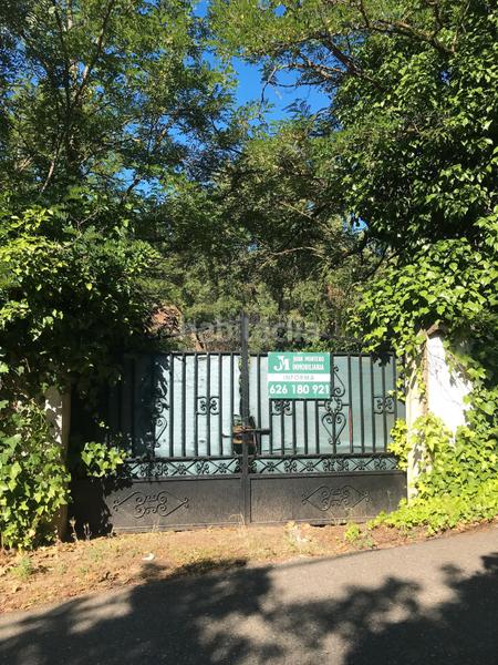 Foto ec1a958d-da17-4537-843d-357954656e07. Finca rústica en calle virgen puerto 20 parcela en carretera del valle. el espartal en Plasencia