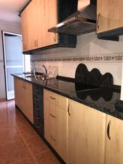 Location Appartement à Calle andrés de plasencia 9. Piso pegado a mercadona de avd de salamanca.