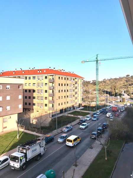 Foto f368a2ce-1e2a-4f1b-928e-fc3b922624b8. Rent flat with heating parking in Zona Norte - Hospital - Urbanizaciones Plasencia