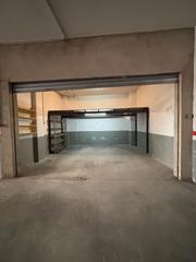 Parking voiture à Calle gregorio vargas 3. Cochera cerrada, sor valentina miron con ronda del salvador.