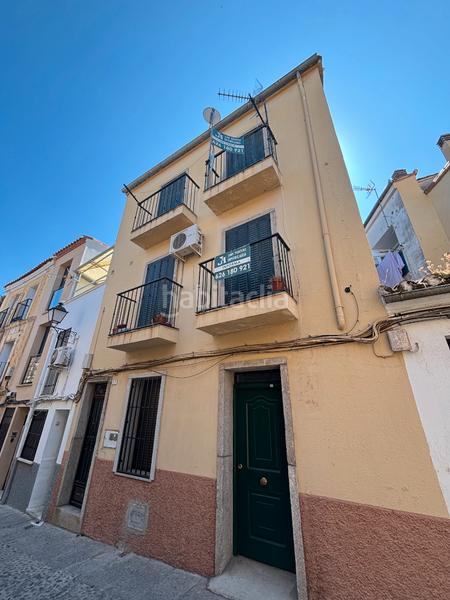 Foto a103a45f-7a57-4c47-8e77-aac0c2e2b7b8. Casa adossada a calle las cruces 17 a Centro Ciudad Plasencia