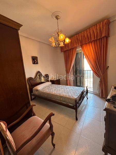 Foto dcf67150-4688-4c1b-af2c-78d6f5361280. Casa adossada a calle las cruces 17 a Centro Ciudad Plasencia