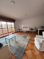 Location Appartement à Calle puerta de berrozana 2. Piso centro de plasencia con ascensor y garaje.