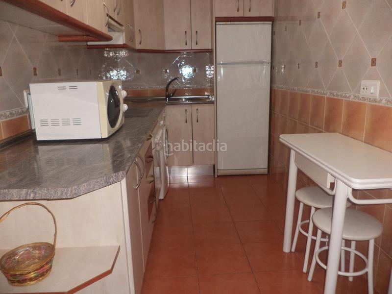 Foto 636004c3-1b23-443f-8583-33fb5be6c2a1. Piso en calle adamaditas 12 piso centro, zona calle del sol. en Plasencia