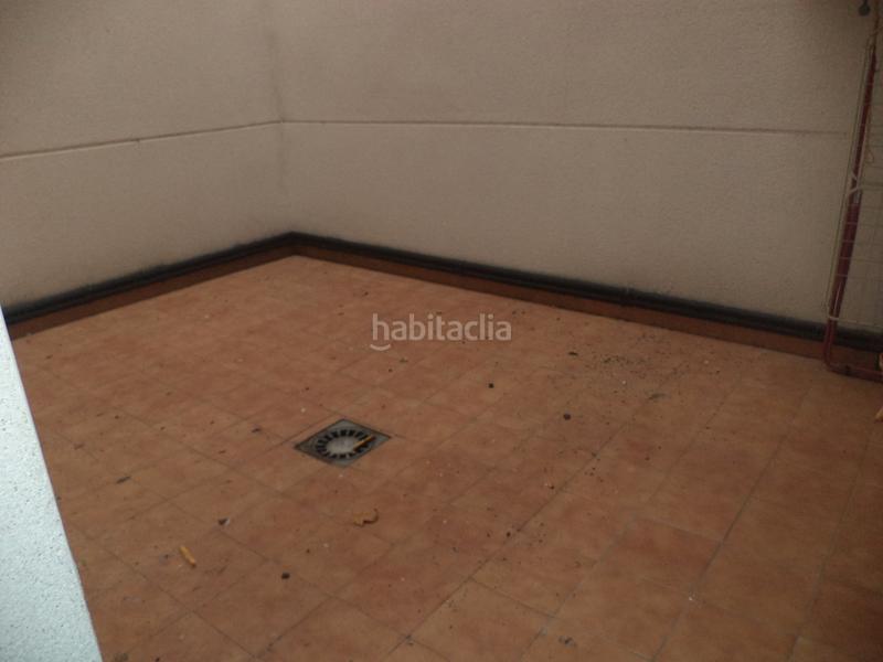 Foto d82088ca-dc09-4bbb-8539-17716d1fcf9d. Piso en calle adamaditas 12 piso centro, zona calle del sol. en Plasencia