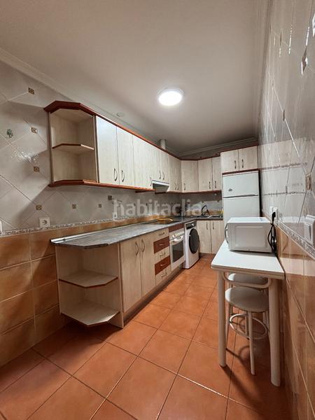 Foto ec8a60d1-8b38-45d8-8ac6-c4001cb926f1. Piso en calle adamaditas 12 piso centro, zona calle del sol. en Plasencia