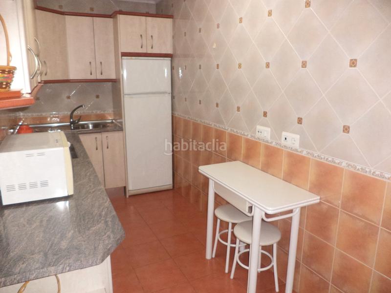 Foto f397b07d-98ab-4afd-a665-2dbbb87fba2a. Piso en calle adamaditas 12 piso centro, zona calle del sol. en Plasencia