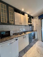 Pis a Calle andrés de plasencia 9. Venta piso, zona mercadona de avd de salamanca.