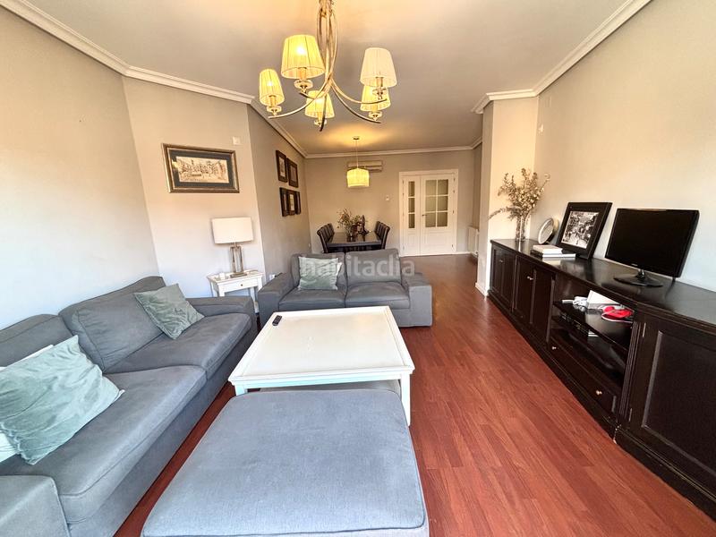 Foto b0e2cd10-3720-497a-acc0-02942b1b4b38. Pis a calle ronda del salvador 73 a Centro Ciudad Plasencia