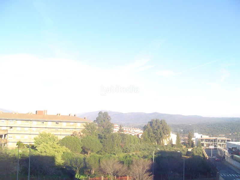 Foto 5e7908d5-a8de-4a1e-a674-3bdeaed2d06b. Pis a calle julián besteiro 9 a Miralvalle - Av. Virgen del Puerto - La Data Plasencia