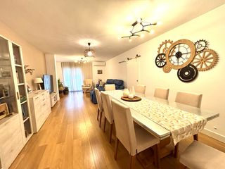Etagenwohnung  Avenida del valle 6. Oportunidad, avd del valle de plasencia.