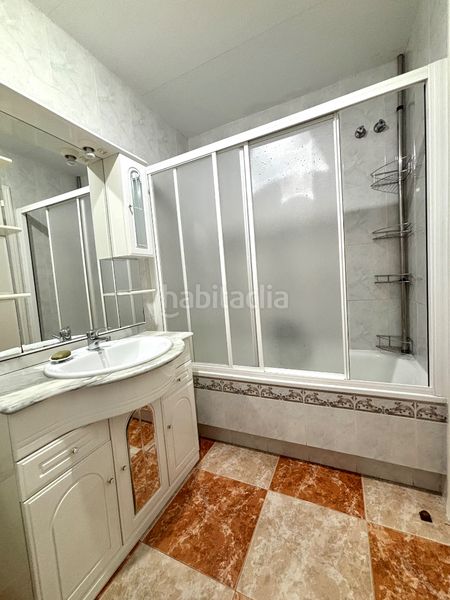 Foto c810594c-7fc1-4ffd-8c95-c4cf0f903884. Rent flat in calle juan bautista de toledo 1 in Los Pinos - El Pilar Plasencia