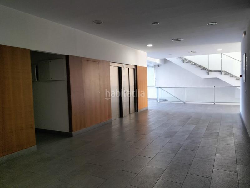 Foto 2a4b16d5-c230-488e-9d8f-3abbbe5edec8. Oficina  en edificio astarté en Puntales - Zona Franca Cádiz