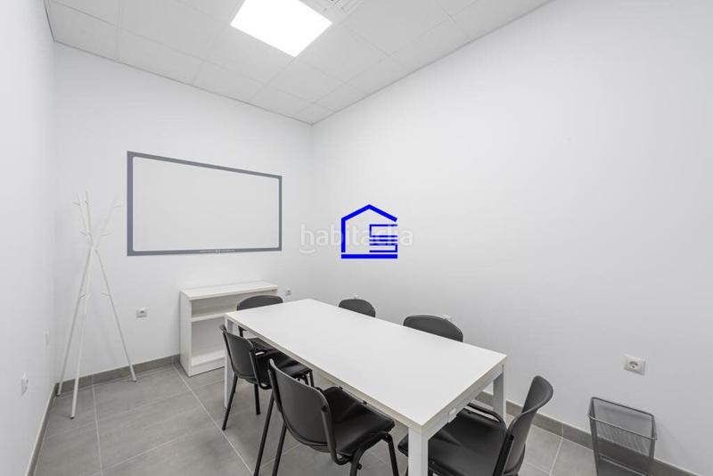 Foto a2270be6-aa36-49f3-be86-c37760f97ece. Alquiler oficina alquiler de oficinas en Centro Histórico Cádiz