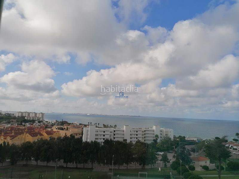 Foto 0e589dcb-0cb4-4beb-bc2e-ba3f3bdc08d1. Alquiler ático alquiler vacacional junio, julio o septiembre en Puerto de Santa María (El)