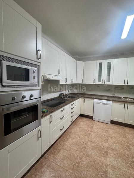 Foto 0bc03fb8-2be5-4127-a028-08205b10ecc0. Piso amplio piso con plaza de garaje en bahía blanca en Cádiz