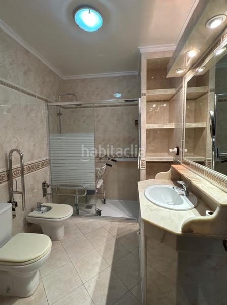 Foto 13dc3e0a-001d-46d0-be65-dd81a1483024. Piso amplio piso con plaza de garaje en bahía blanca en Cádiz