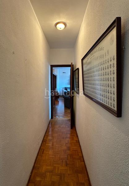 Foto 36fe32bf-1f87-469a-a052-272f39622e7d. Piso amplio piso con plaza de garaje en bahía blanca en Cádiz