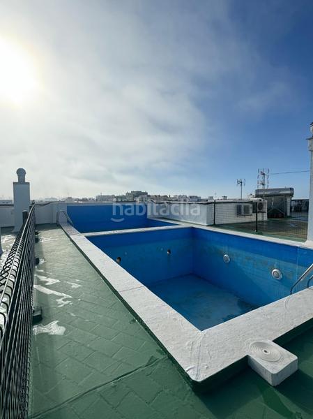 Foto 403ad7c0-f049-4643-835d-ffba133158fe. Piso amplio piso con plaza de garaje en bahía blanca en Cádiz