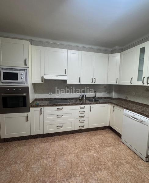 Foto 4516e243-1cfa-46bd-9a6b-bfd364b9f063. Piso amplio piso con plaza de garaje en bahía blanca en Cádiz