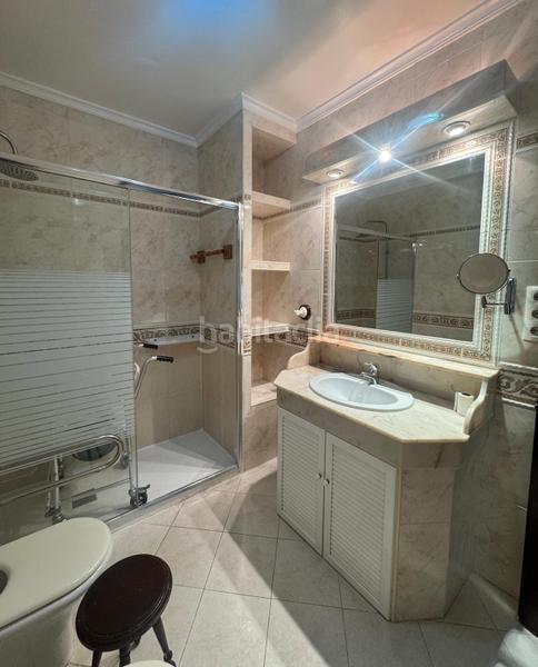 Foto f0527e5d-efbb-4464-8836-3166261b83f0. Piso amplio piso con plaza de garaje en bahía blanca en Cádiz