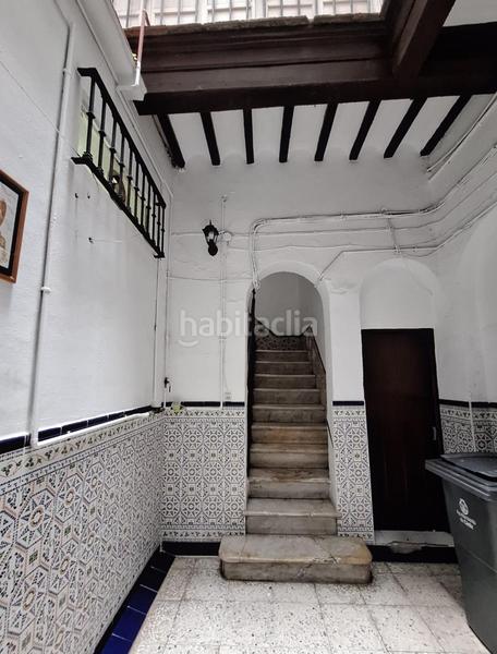 Foto 3523d499-c3a6-461c-accc-3b4874f5e3f3. Piso amplia y luminosa vivienda en centro de cadiz!!! en Cádiz