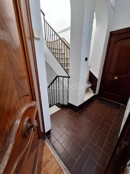 Foto 62e9e53f-74be-47d3-a165-9e7f9daa6efd. Piso amplia y luminosa vivienda en centro de cadiz!!! en Cádiz