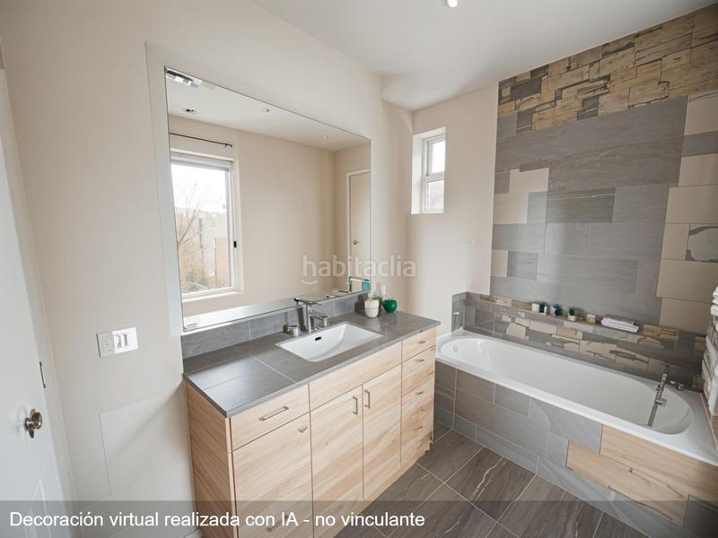 Foto e4d2c410-c0d1-4b81-87d6-e0ec82cb79ad. Piso amplia y luminosa vivienda en centro de cadiz!!! en Cádiz