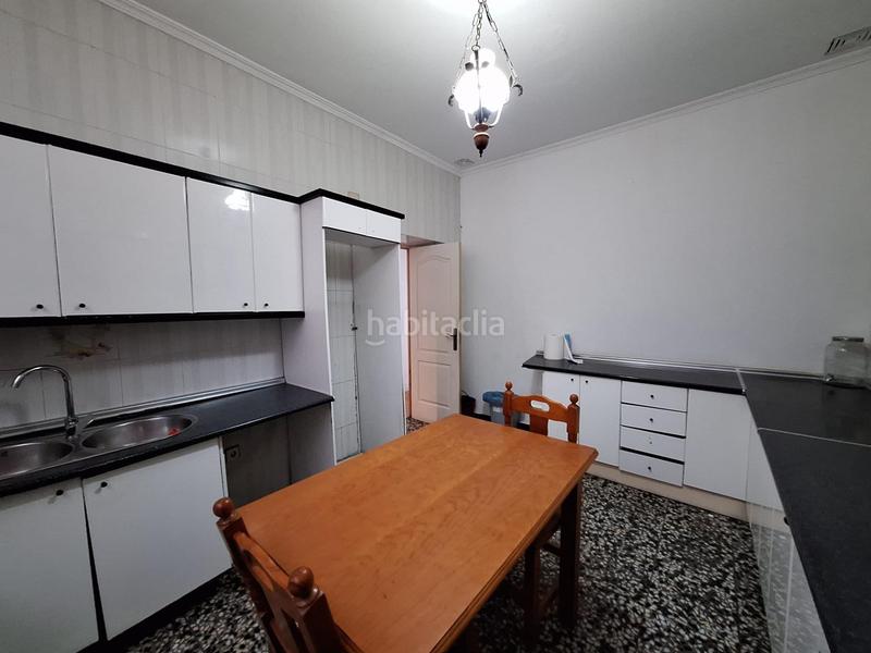 Foto e86b8e78-bf63-4283-94d3-b196bea3c321. Piso amplia y luminosa vivienda en centro de cadiz!!! en Cádiz