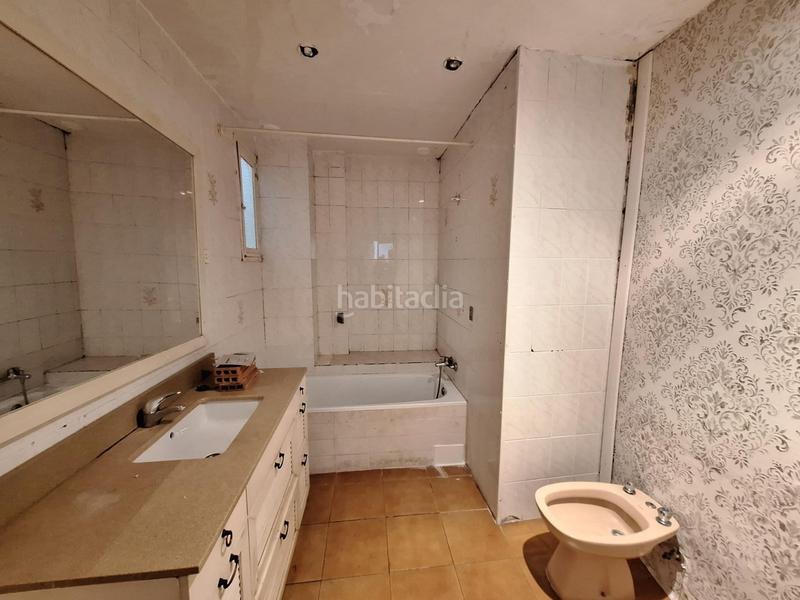 Foto f53ac52a-68e1-46c2-9531-ec9433fcfd7a. Piso amplia y luminosa vivienda en centro de cadiz!!! en Cádiz