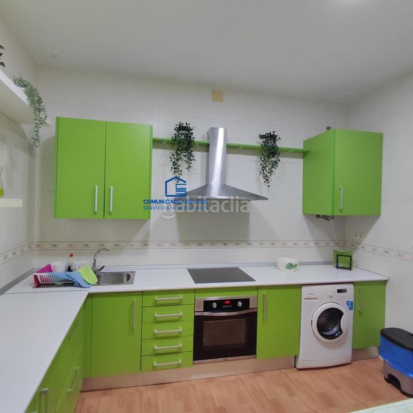 Foto 34a4a9a2-39ce-4a35-80a4-50d812b3a5f7. Pis a Alameda - Mentidero - Teatro Falla Cádiz